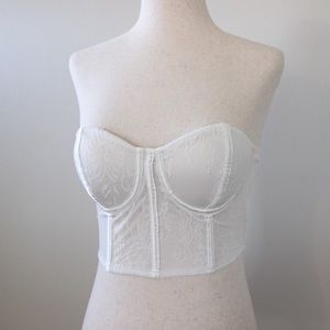 Superdown White Bustier/corset Top. Size: XS